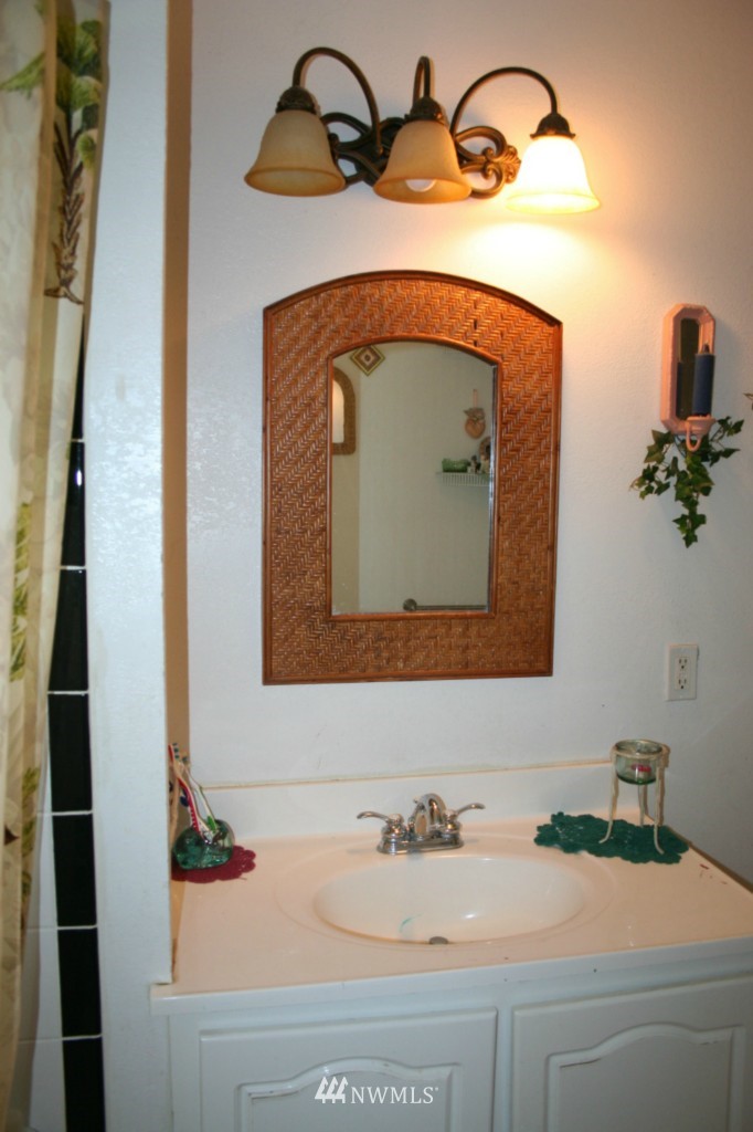 5943 Lawrence Road Everson, WA 98247 - Photo 14 of 15 Gallery Image 14