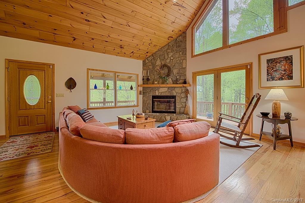 605 Nottingham Road Maggie Valley, NC 28751 - Photo 3 of 24