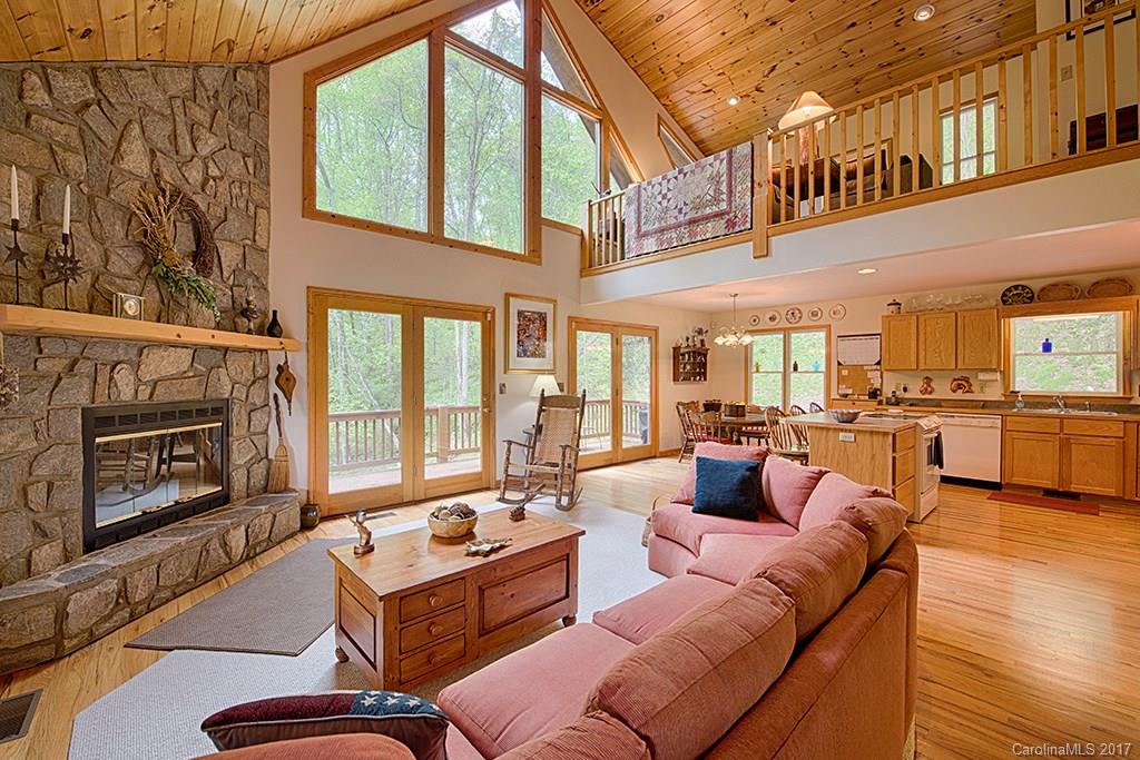 605 Nottingham Road Maggie Valley, NC 28751 - Photo 4 of 24