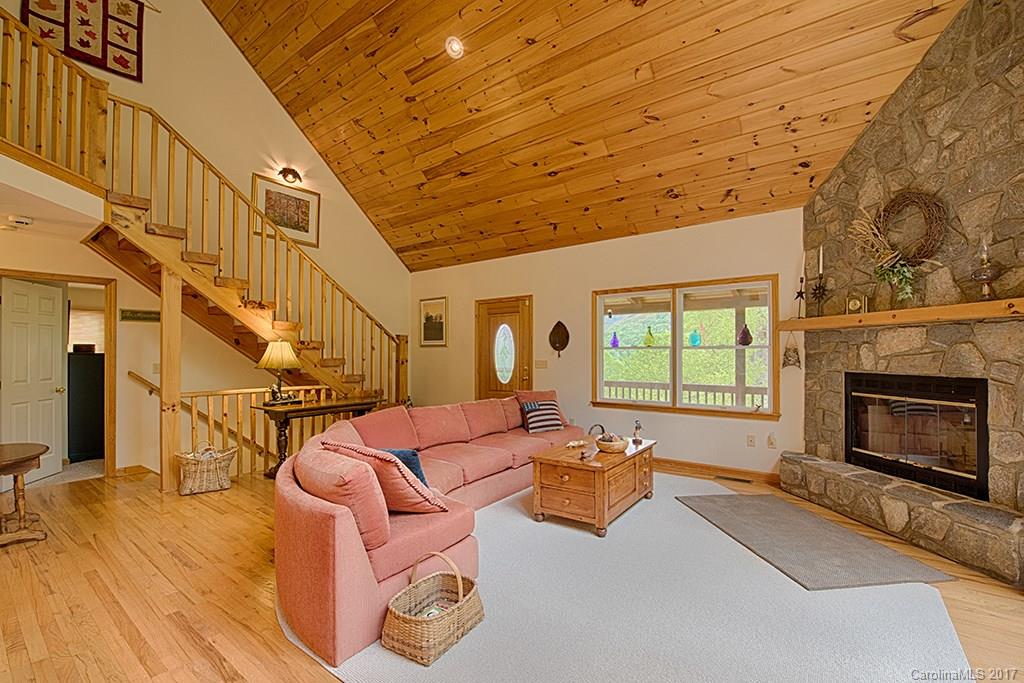 605 Nottingham Road Maggie Valley, NC 28751 - Photo 5 of 24