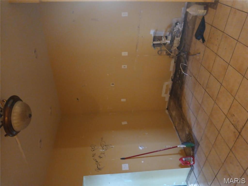 5531 Clemens Avenue St. Louis, MO 63112 - Photo 14 of 58