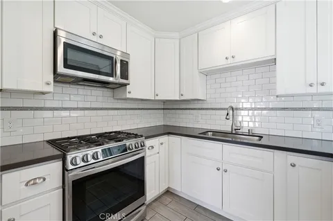 $1,450,000 | 130 Cordova Walk, Long Beach, CA 90803