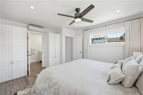 $1,450,000 | 130 Cordova Walk, Long Beach, CA 90803