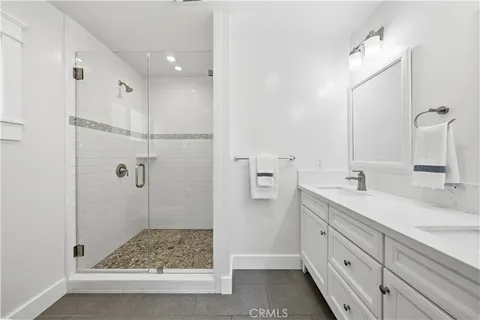 $1,450,000 | 130 Cordova Walk, Long Beach, CA 90803