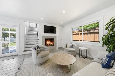 $1,450,000 | 130 Cordova Walk, Long Beach, CA 90803