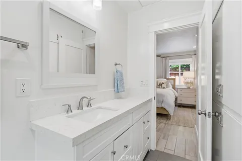 $1,450,000 | 130 Cordova Walk, Long Beach, CA 90803