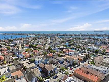 $1,450,000 | 130 Cordova Walk, Long Beach, CA 90803