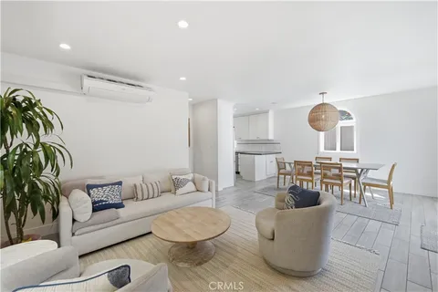 $1,450,000 | 130 Cordova Walk, Long Beach, CA 90803