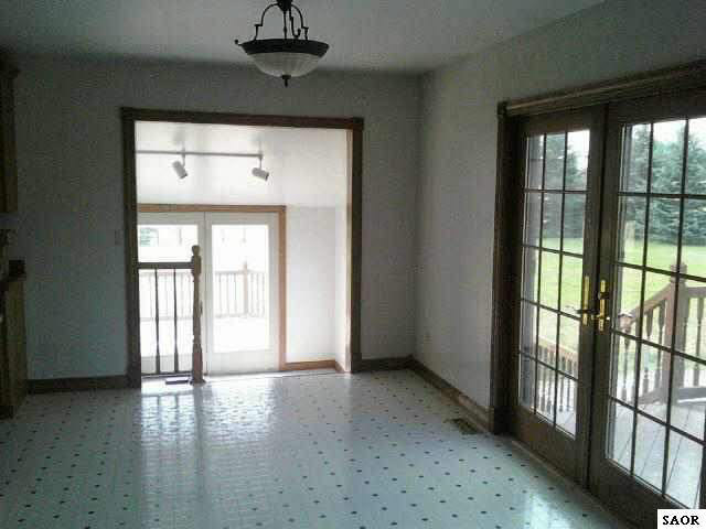 8870 South Morrice Road Morrice, MI 48857 - Photo 4 of 9 46401-3.JPG