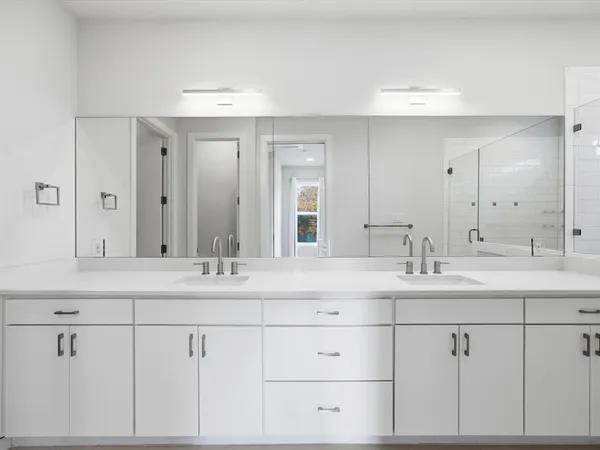 $965,000 | 2802 Lee Street, Dallas, TX 75206