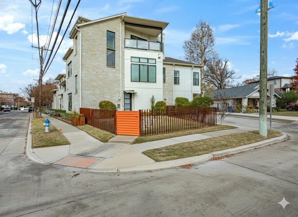 2802 Lee Street Dallas, TX 75206 - Photo 4 of 40 front view of a house with a street