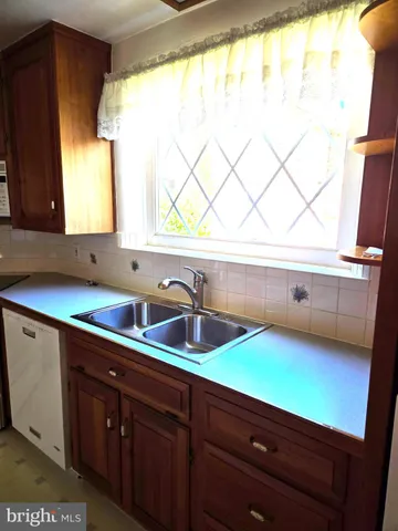 $275,000 | 2552 Garfield Avenue, Reading, PA 19609