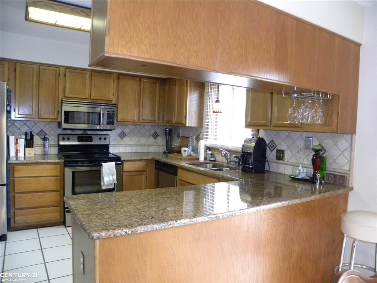 2179 Rochelle Park Drive, Unit 64 Rochester Hills, MI 48309 - Photo 9 of 25