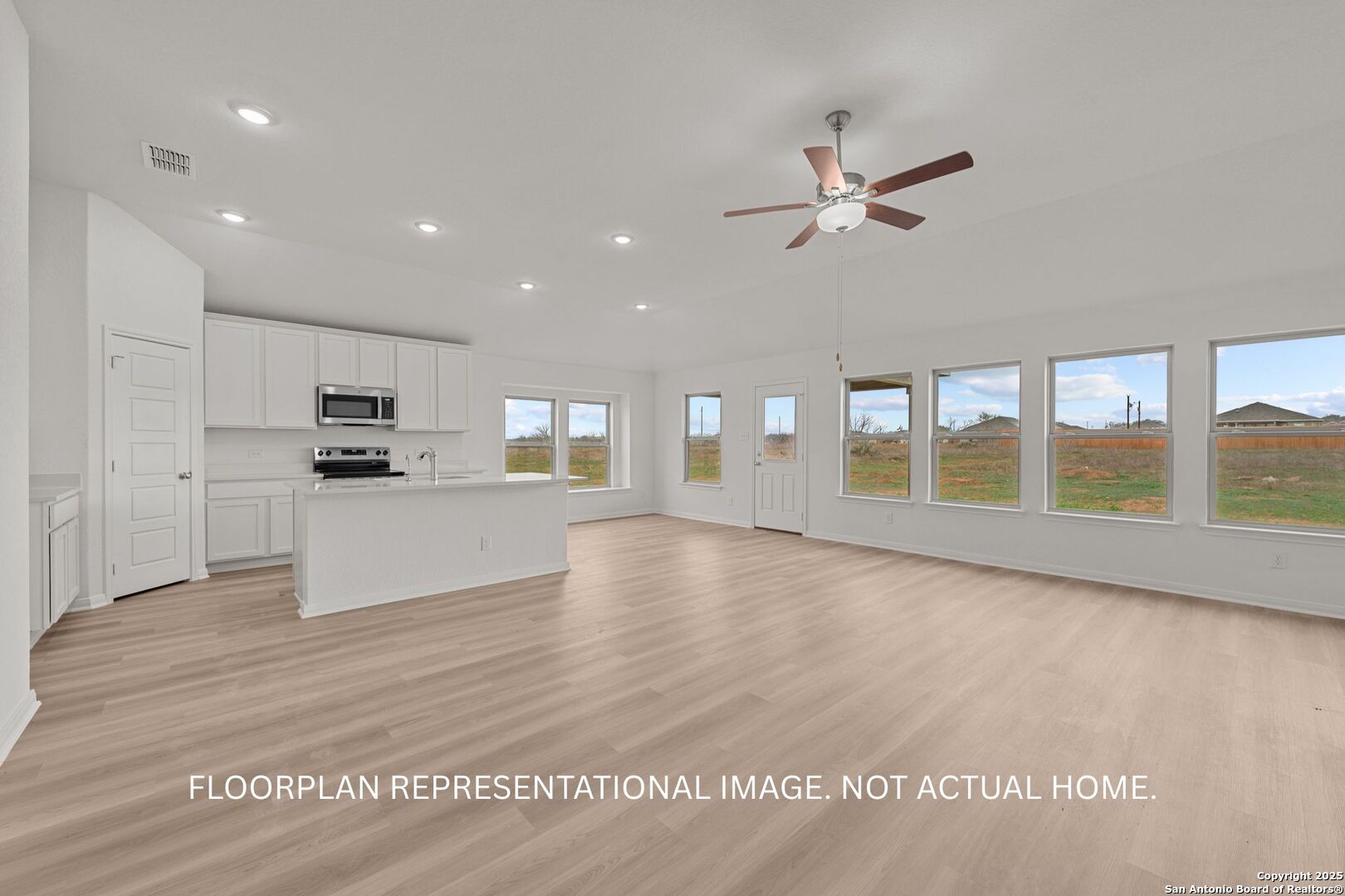 1009 RIVER WOOD Seguin, TX 78155 - Photo 12 of 30