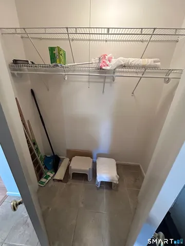 $2,600 | 419 Heritage Village, Unit B, Southbury, CT 06488