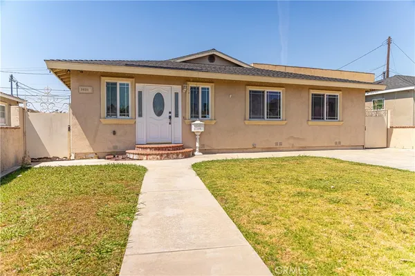 $795,000 | 3521 Travis Avenue, Los Angeles, CA 90040