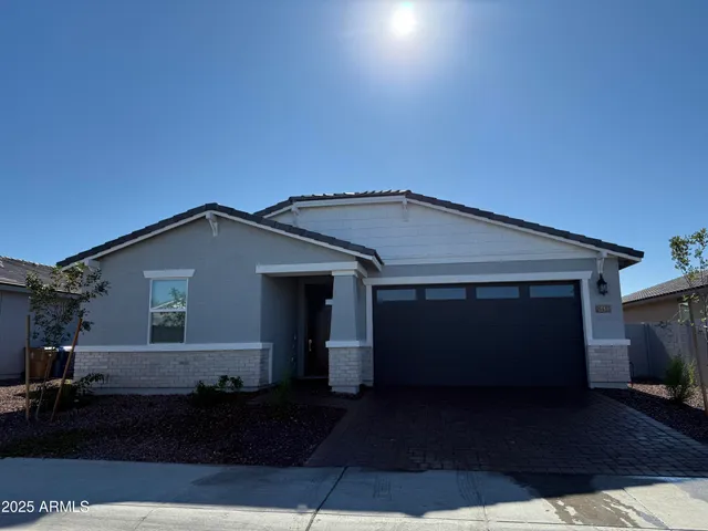 a front view of house with yard