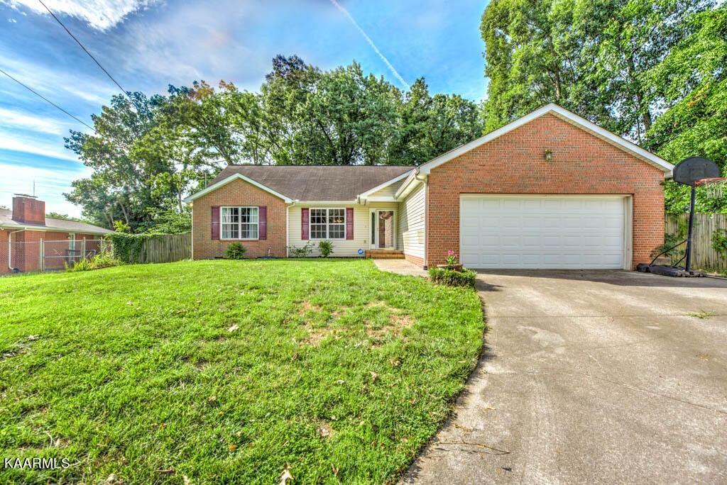 5614 Scenic Ridge Road Knoxville, TN 37912 - Photo 1 of 24 Gallery Image 1