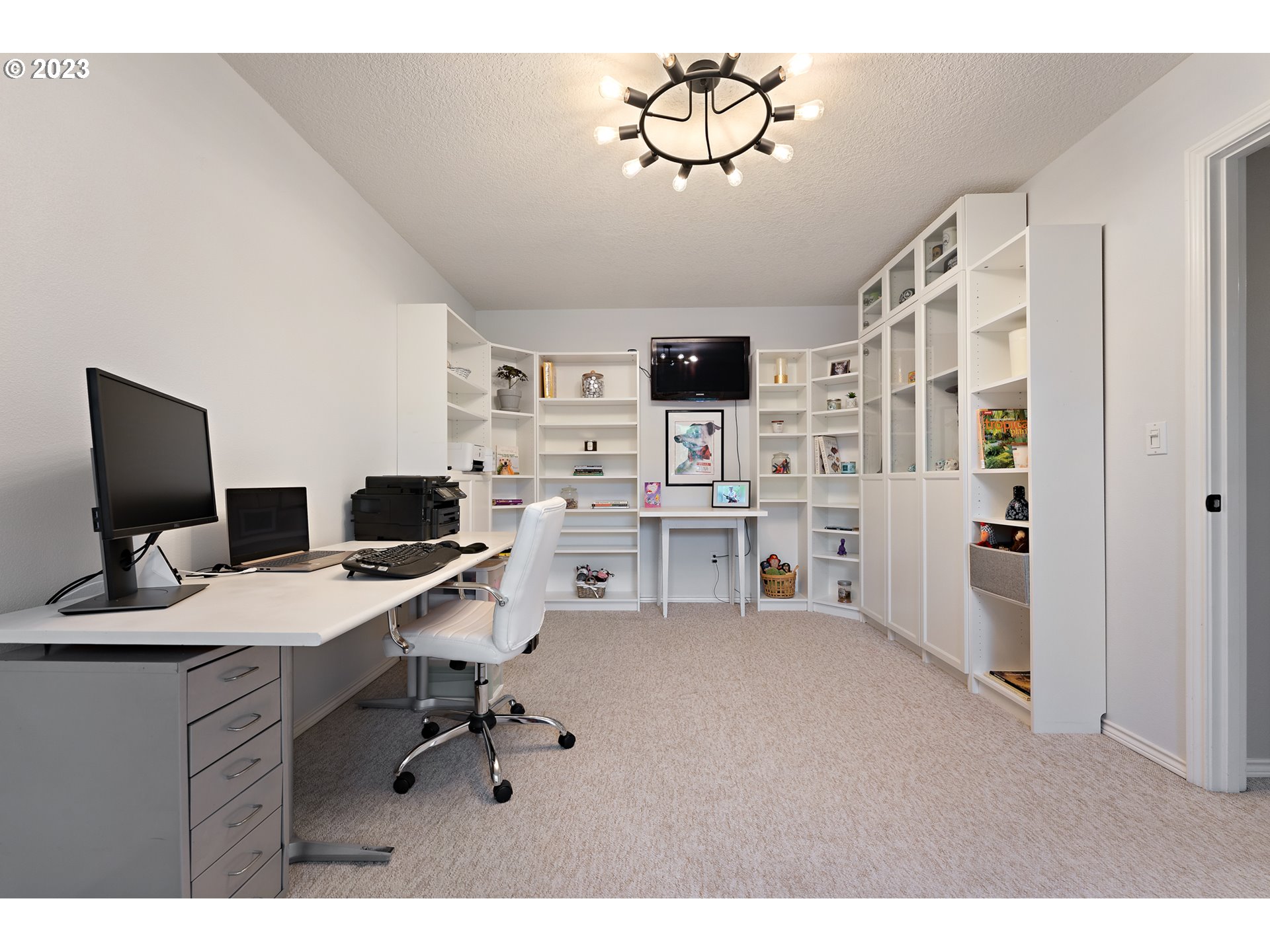 11561 Southeast Highland Loop Clackamas, OR 97015 - Photo 27 of 36 a view of a workspace with furniture