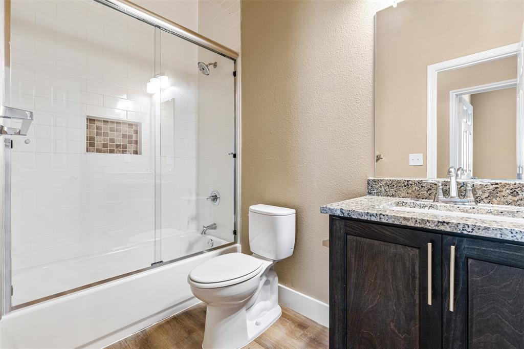 413 Henderson Street Bonham, TX 75418 - Photo 11 of 28