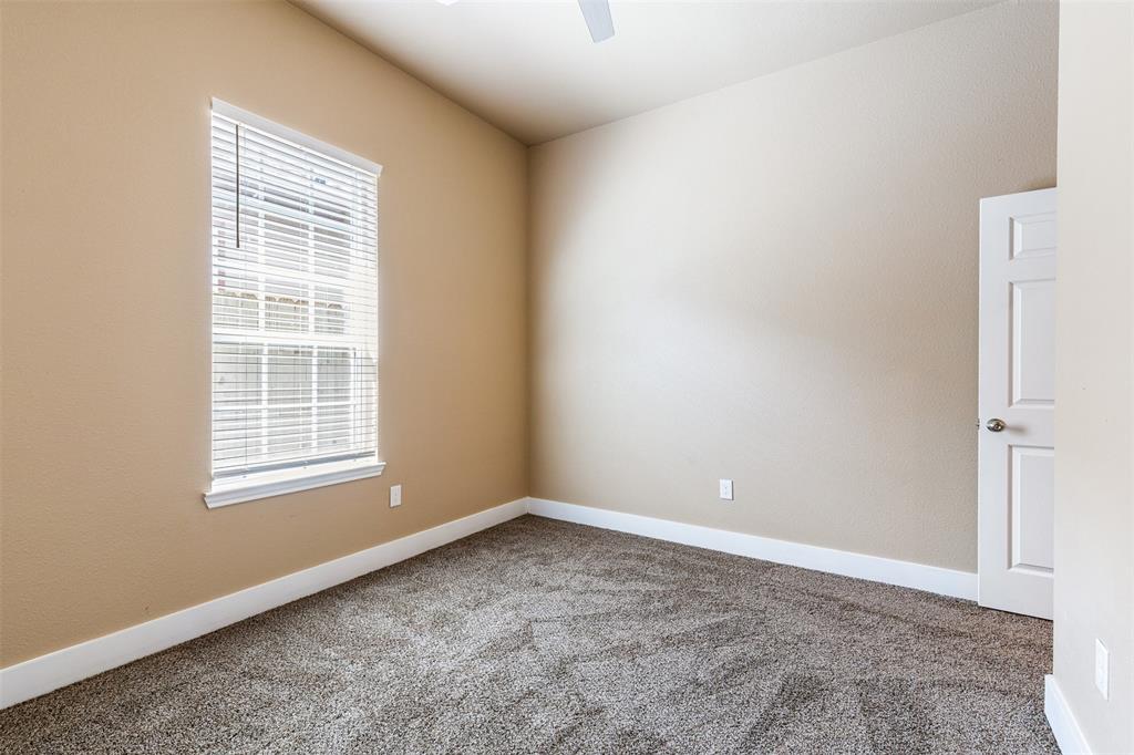 413 Henderson Street Bonham, TX 75418 - Photo 14 of 28