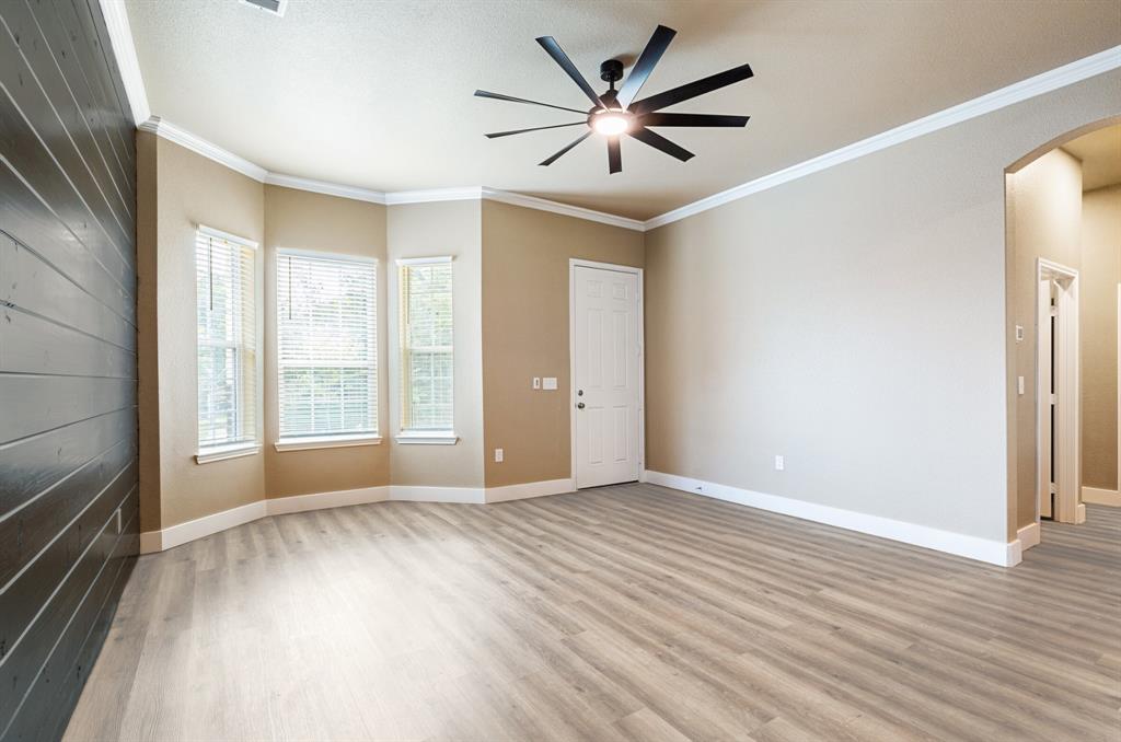 413 Henderson Street Bonham, TX 75418 - Photo 3 of 28