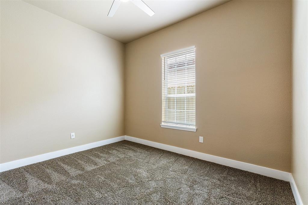 413 Henderson Street Bonham, TX 75418 - Photo 10 of 28