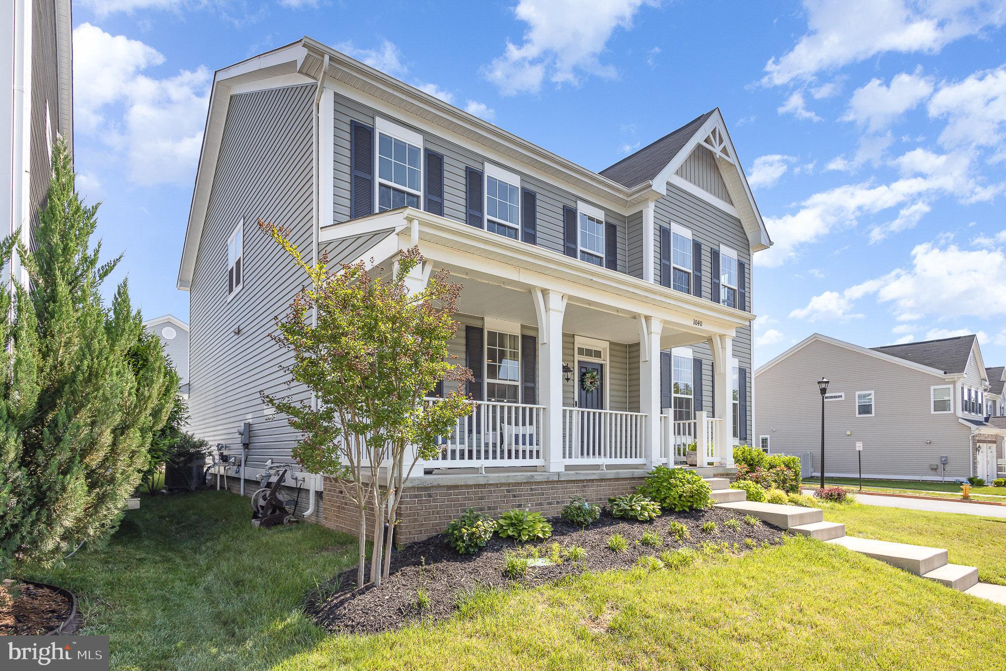 1040 Aspen Road Stafford, VA 22554 - Photo 5 of 51 a front view of a house with garden