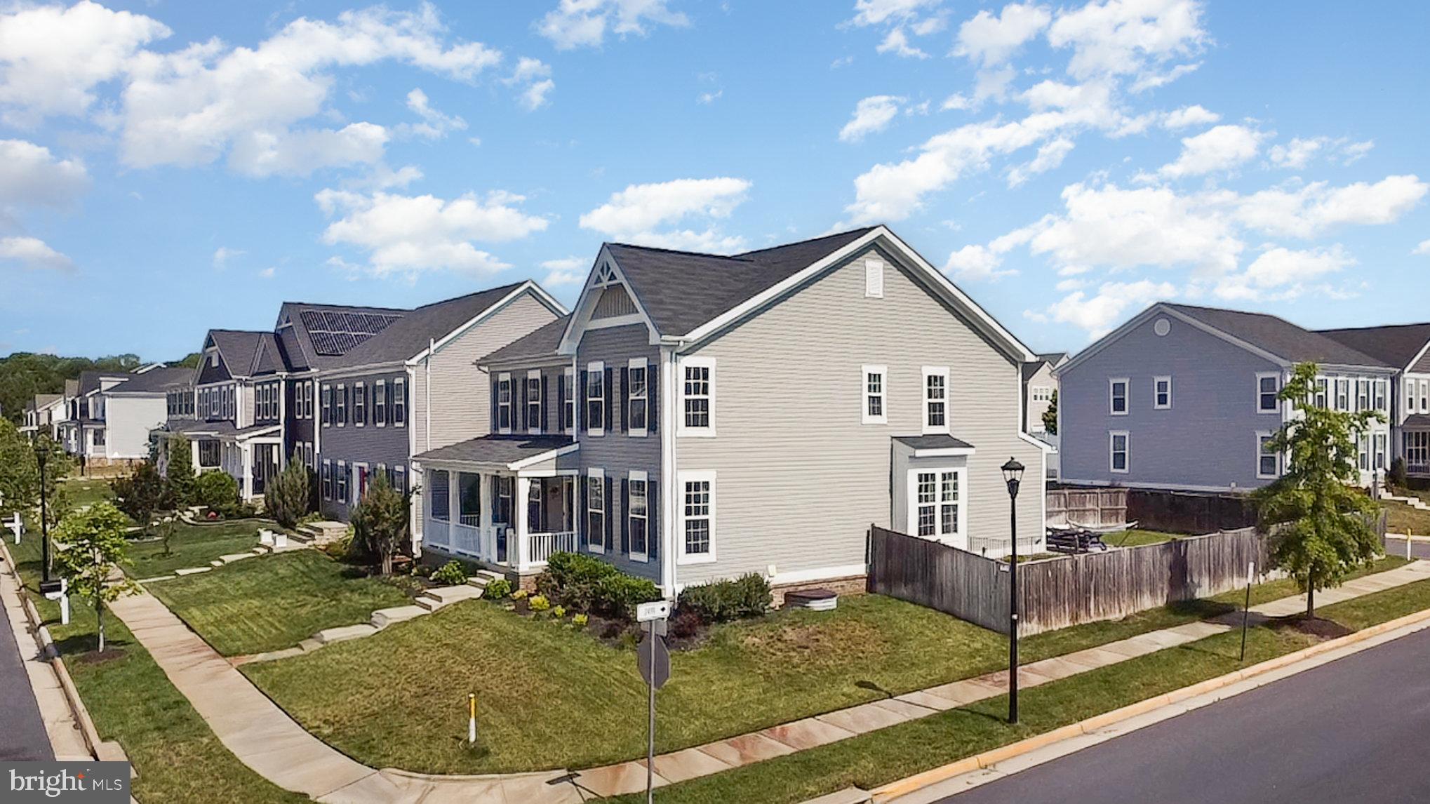 1040 Aspen Road Stafford, VA 22554 - Photo 6 of 51 a front view of a house with garden