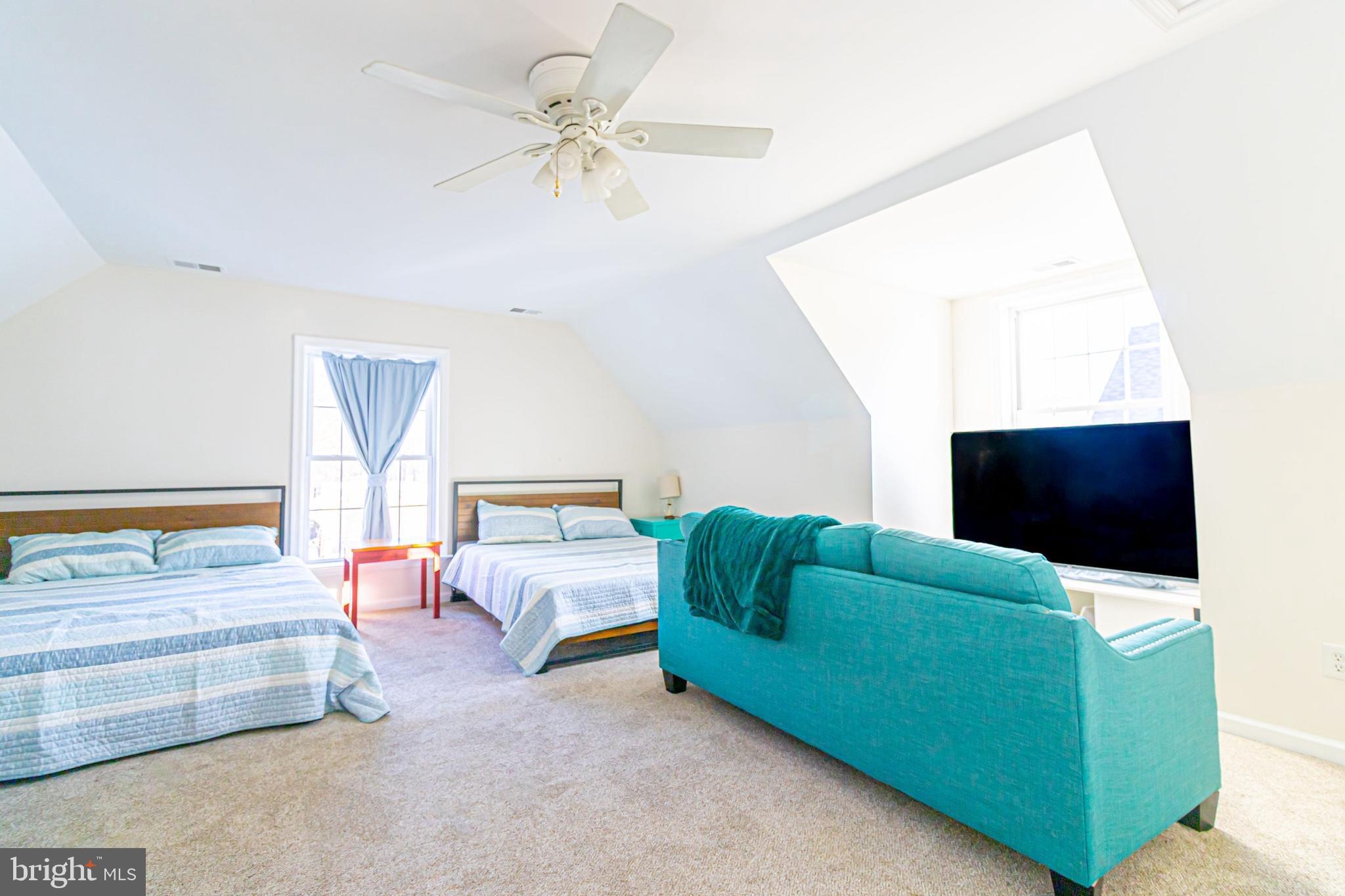 903 Oakdene Road Middle River, MD 21220 - Photo 46 of 47 a living room with furniture and a flat screen tv
