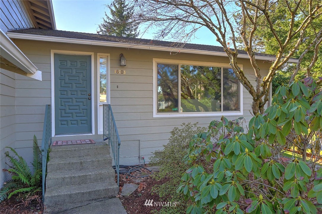 16103 Southeast 179th Street Renton, WA 98058 - Photo 3 of 24 Gallery Image 3