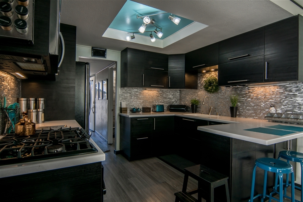 2230 Ledgeview Lane Spring Valley, CA 91977 - Photo 12 of 25 Extended countertops too