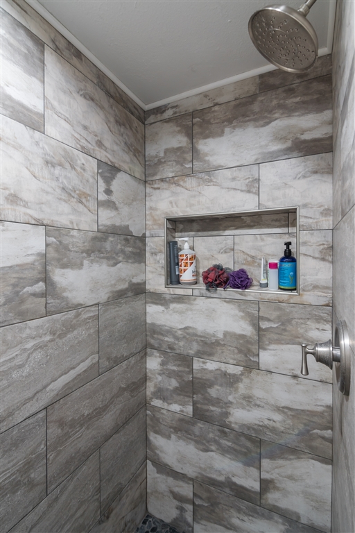 2230 Ledgeview Lane Spring Valley, CA 91977 - Photo 15 of 25 Roomy shower with pebbly floor