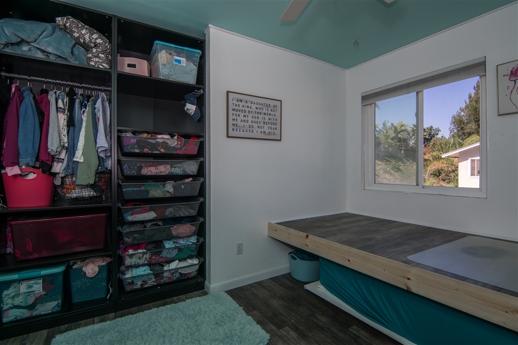 2230 Ledgeview Lane Spring Valley, CA 91977 - Photo 19 of 25 New flooring, custom closet, lighted fan