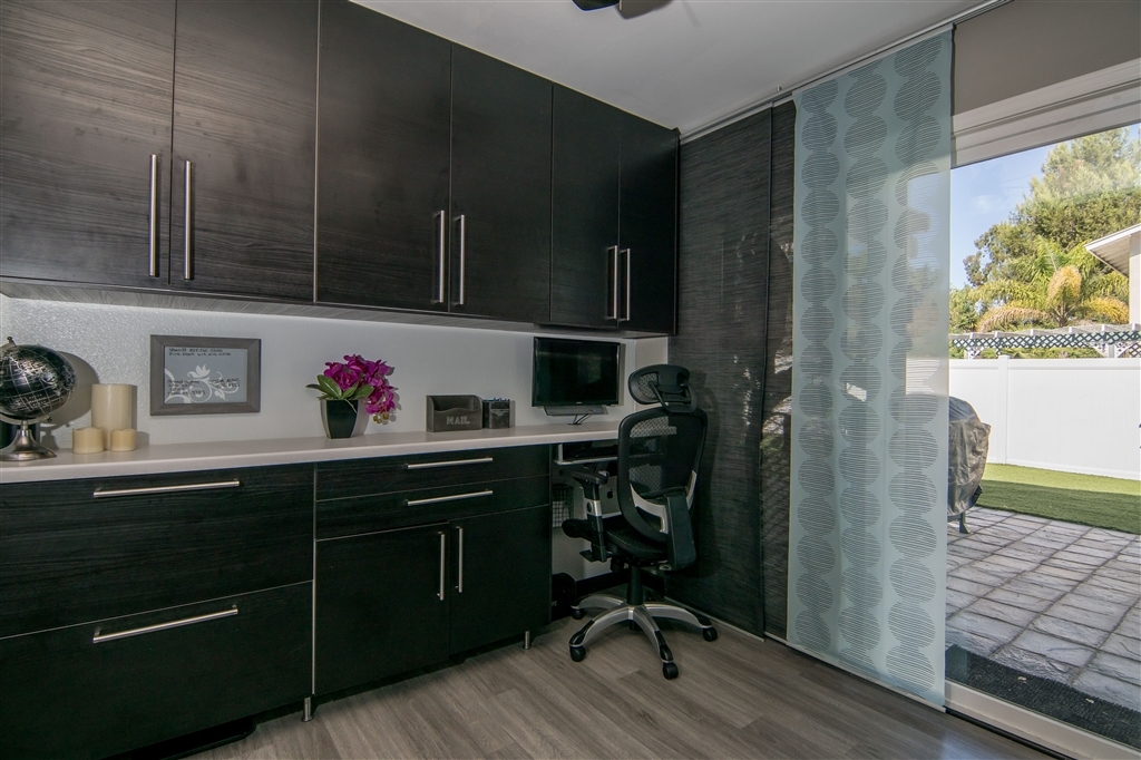 2230 Ledgeview Lane Spring Valley, CA 91977 - Photo 8 of 25 Complete with a built-in desk