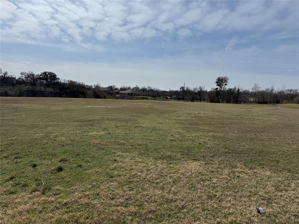 7945 White Settlement Road White Settlement, TX 76108 - Photo 4 of 19 a view of an ocean