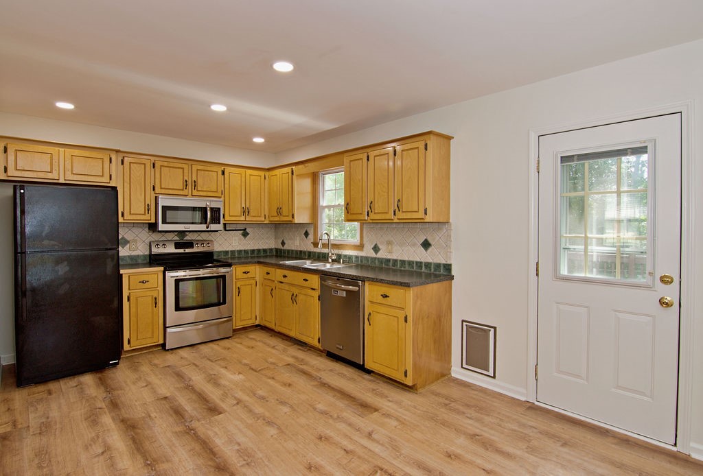 2416 Old Williamston Road Anderson, SC 29621 - Photo 5 of 36