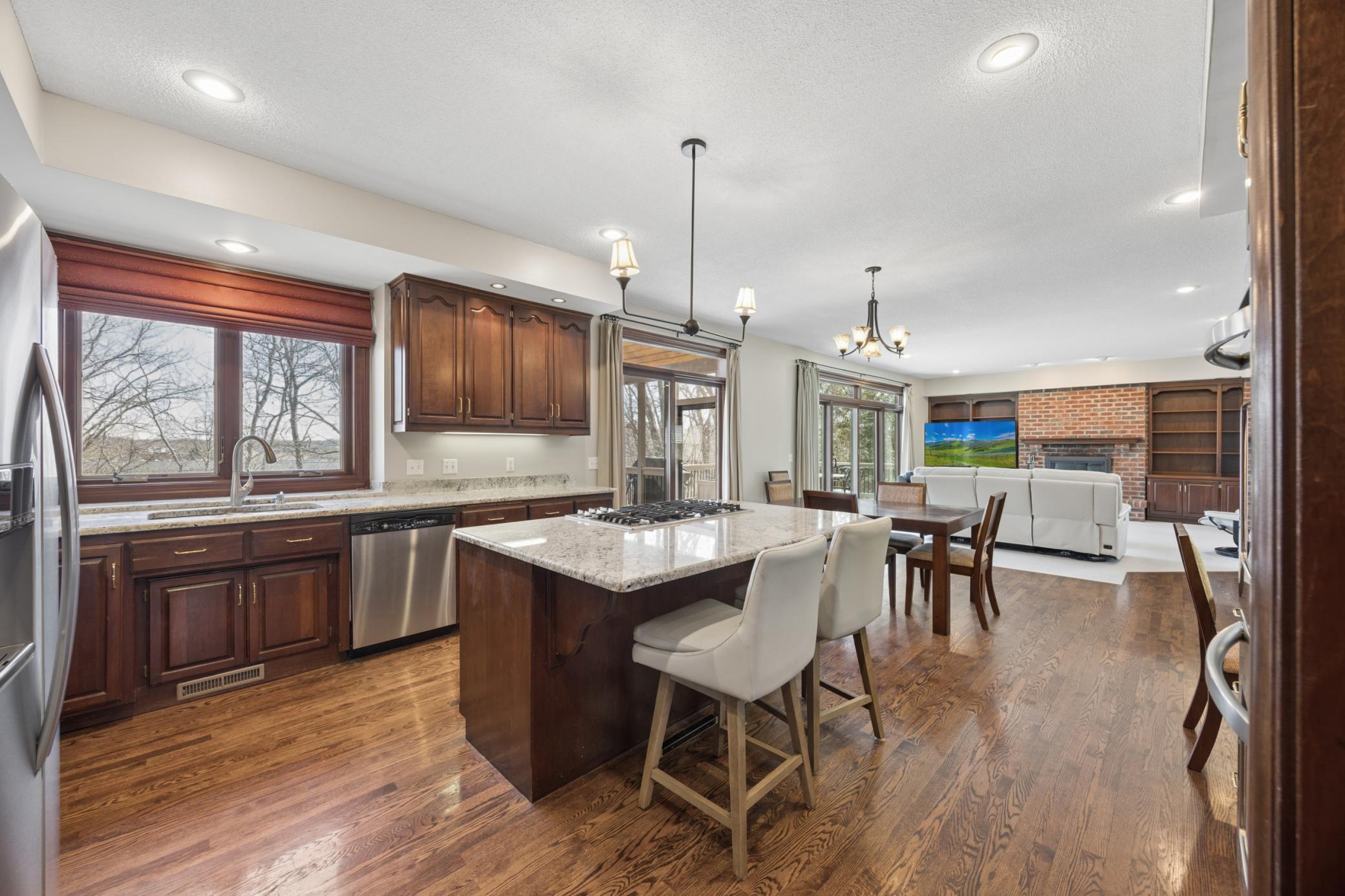 6565 Cherokee Trail West Eden Prairie, MN 55344 - Photo 4 of 33