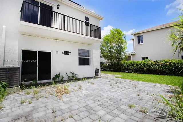 $3,300 | 846 Southeast 19th Street, Homestead, FL 33034