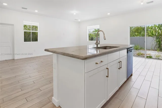 $3,300 | 846 Southeast 19th Street, Homestead, FL 33034