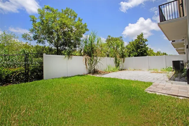 $3,300 | 846 Southeast 19th Street, Homestead, FL 33034