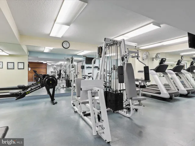 $359,000 | 3705 South George Mason Drive, Unit 2617S, Falls Church, VA 22041