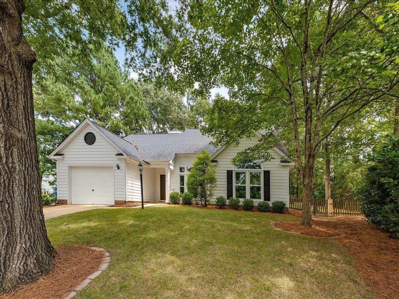 5705 Earlham Court Raleigh, NC 27613 - Photo 3 of 62 Photo 3