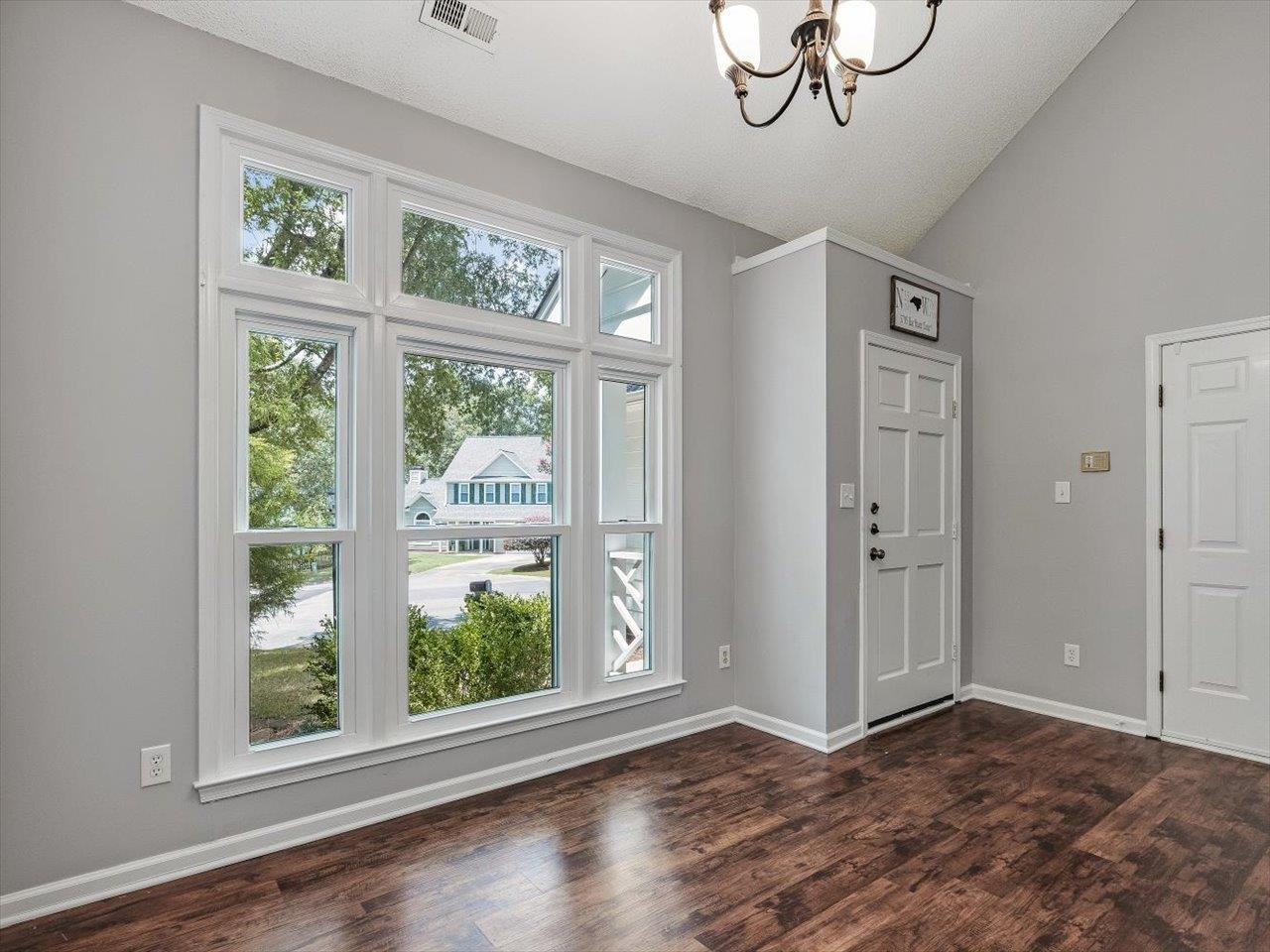 5705 Earlham Court Raleigh, NC 27613 - Photo 10 of 62 Photo 10