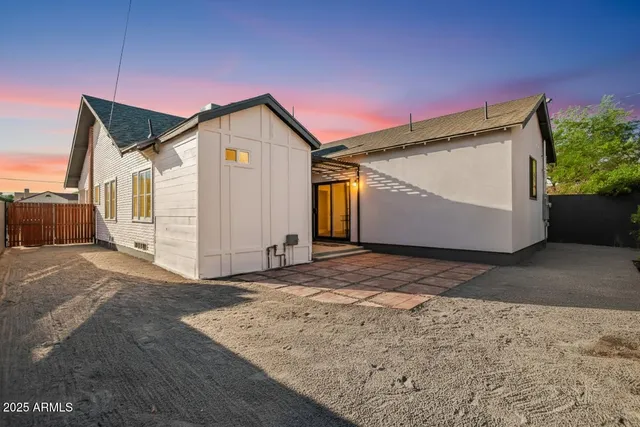 $2,799 | 2029 North 10th Street, Phoenix, AZ 85006