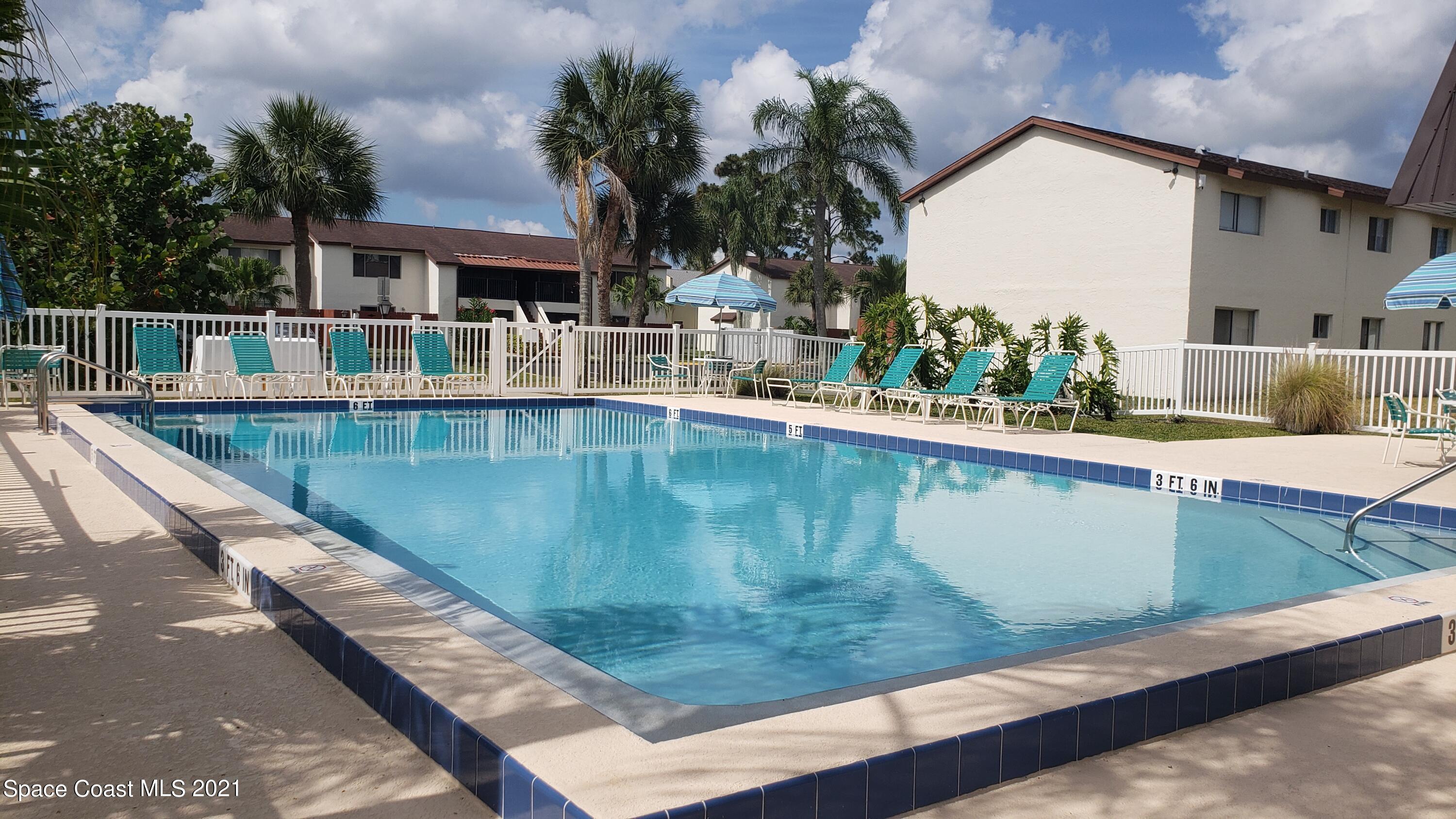 653 Ridge Club Drive, Unit 27 Melbourne, FL 32934 - Photo 25 of 31 Pool
