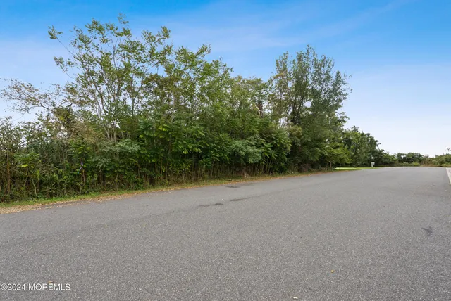 $199,900 | 202 Burning Tree Boulevard, Absecon, NJ 08201