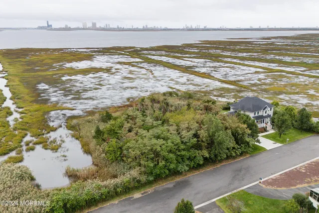 $199,900 | 202 Burning Tree Boulevard, Absecon, NJ 08201