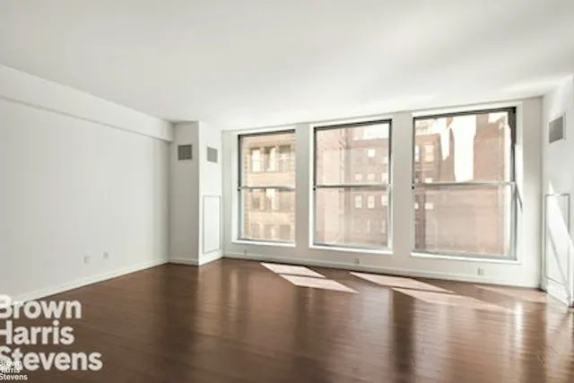 $2,195,000 | 27 West 19th Street, Unit 7 | Flatiron