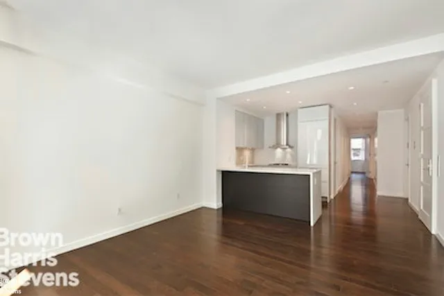 $2,195,000 | 27 West 19th Street, Unit 7 | Flatiron